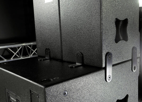 Elokance - Stage 18: High-end PA 8800 W RMS 4xSatellite + 4x 18" Sub - Image 2