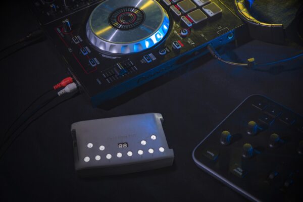 Chromateq - CQSA-E 1024 DMX kontroler (Made in France) - Slika 2